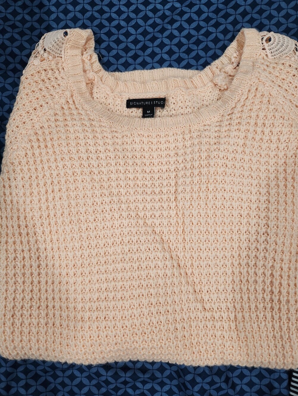 1997. Fire SALE get closet clearout apparel lot Womens EUC Shirts🎁